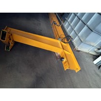 Column-mounted slewing crane 1000kg
